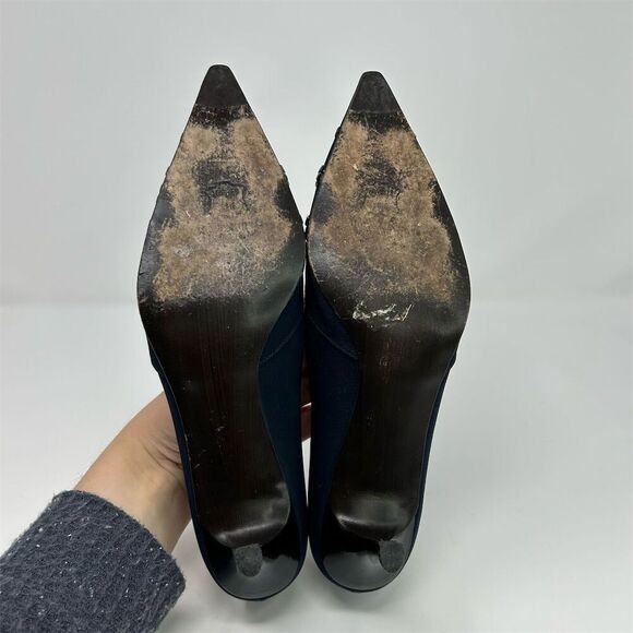 Stuart Weitzman Women's Navy Blue Pointed Toe Bow Swirled Heels Size 10.5 Narrow - Picture 9 of 14
